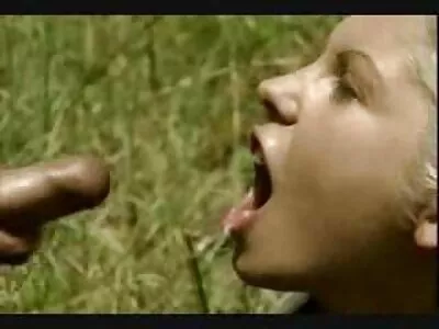 Bruine Suga gratis sm film Babe video (Bruine Suiker)